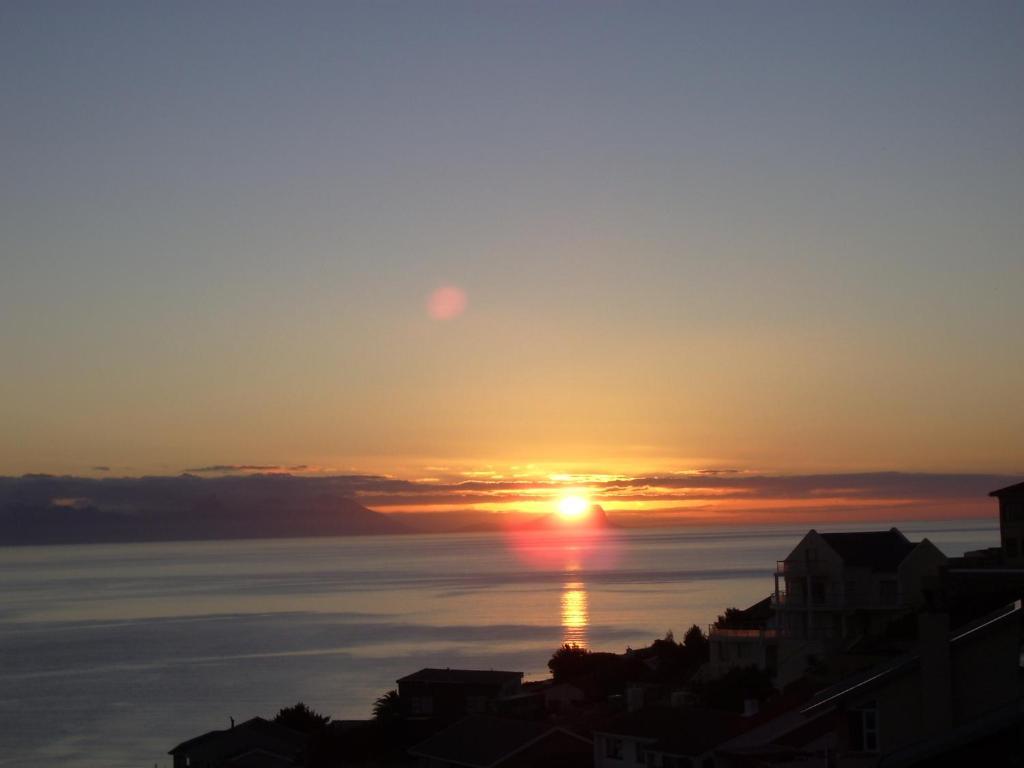 Port Of Call Simonʼs Town Εξωτερικό φωτογραφία